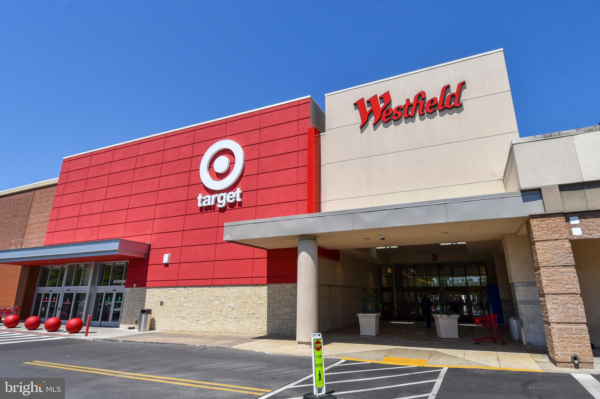 FOREST ESTATES - Residential Lease