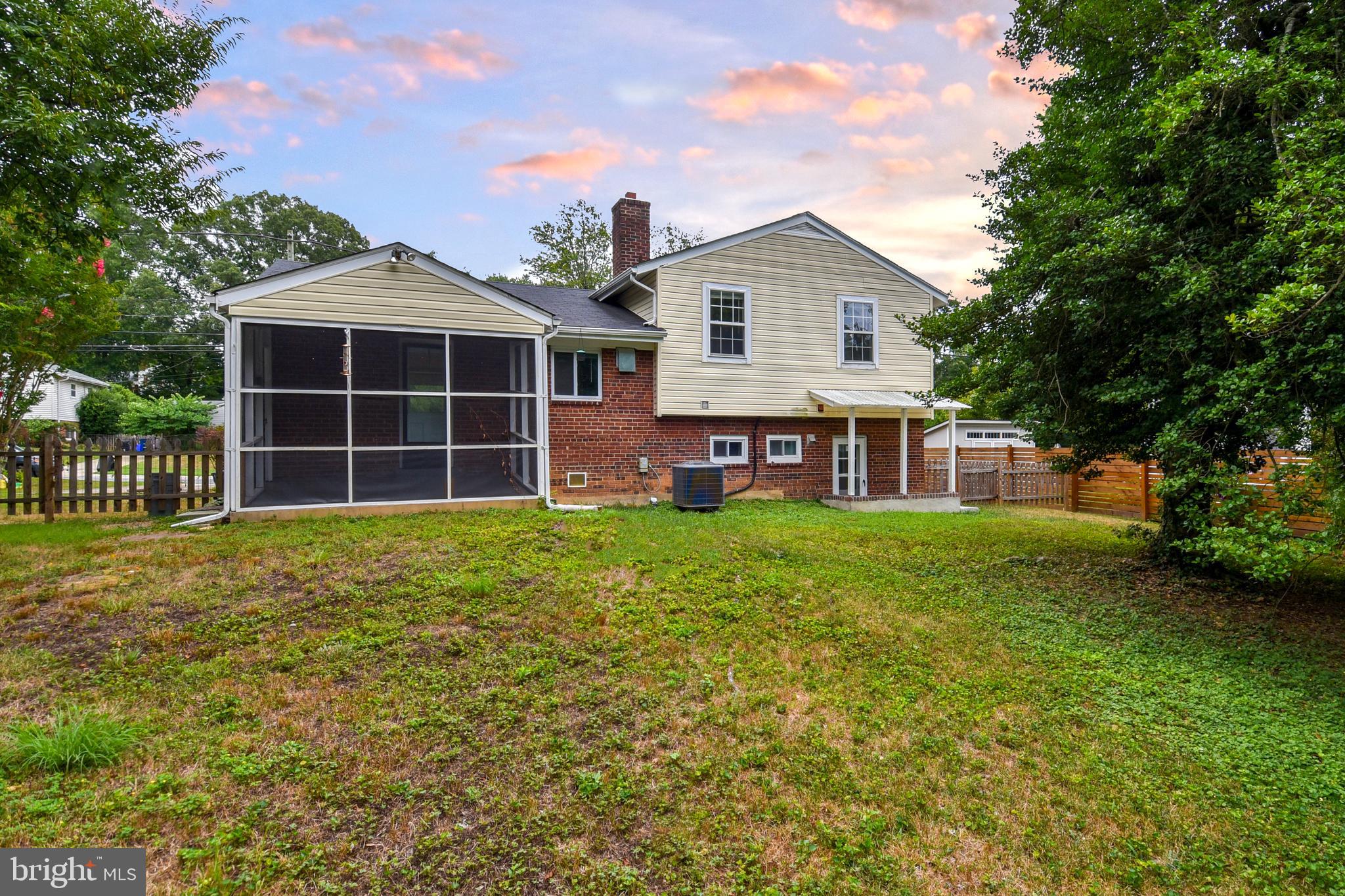 FOREST ESTATES - Residential Lease