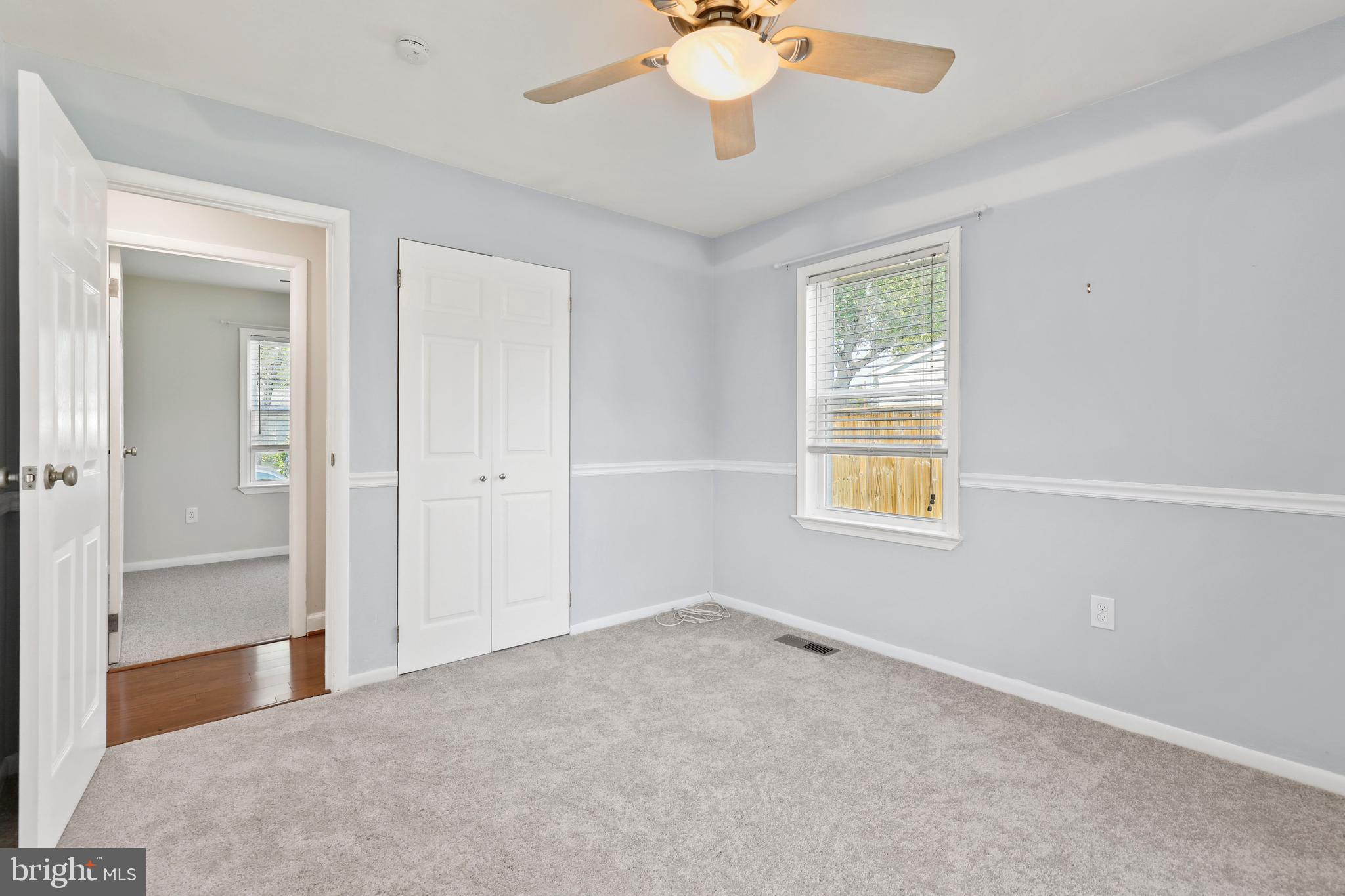 COUNTRY CLUB MANOR - Residential