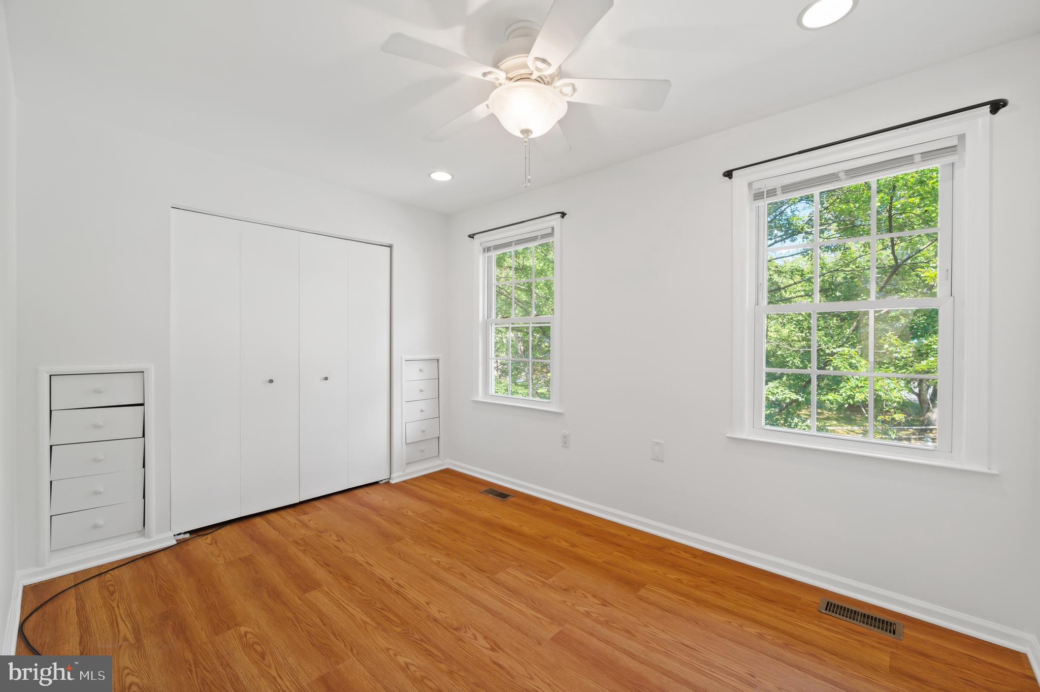 POTOMAC RIDGE - Residential