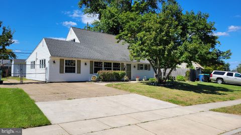 331 INDIAN CREEK DRIVE LEVITTOWN PA 19057