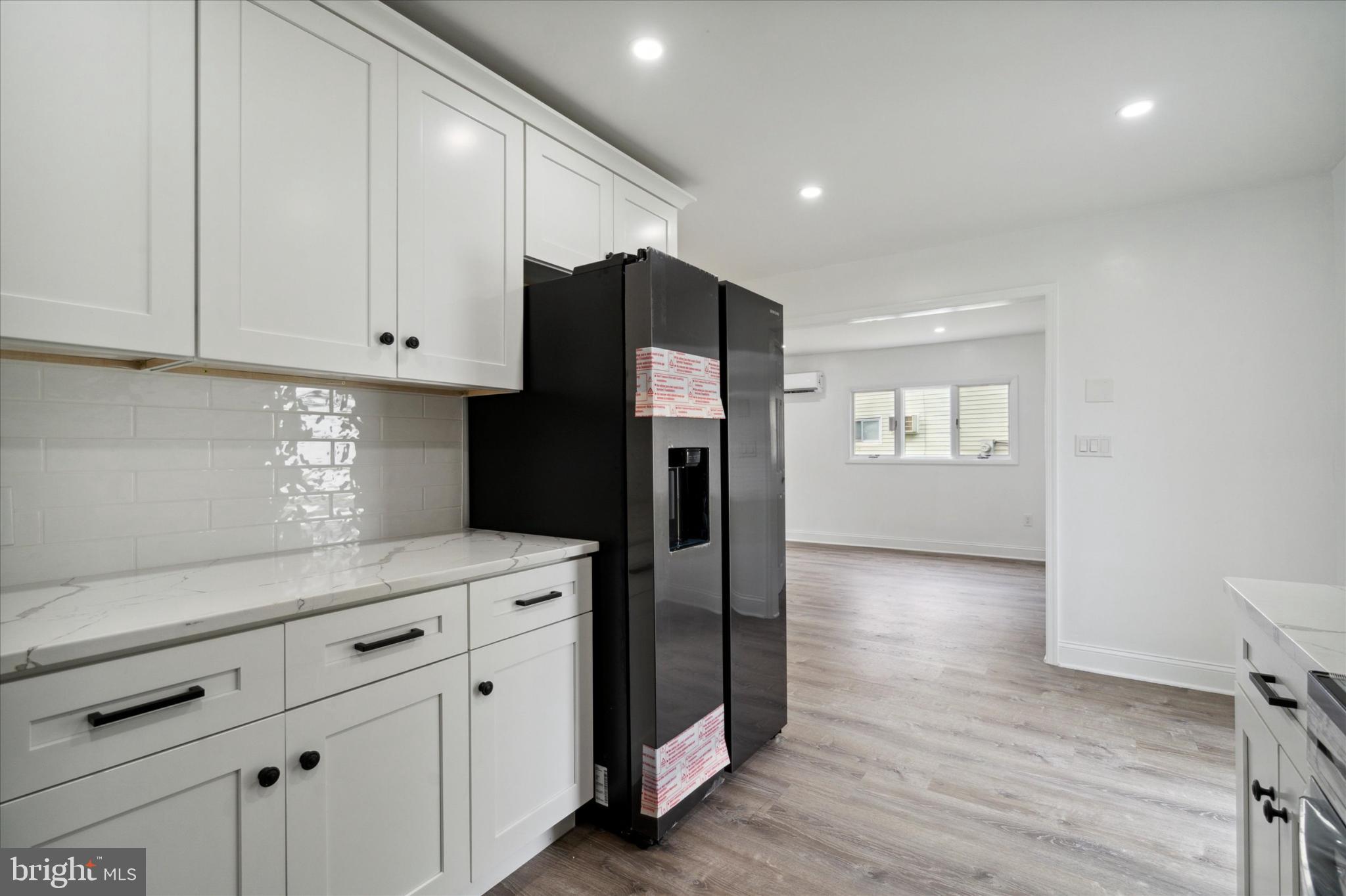 INDIAN CREEK - Residential