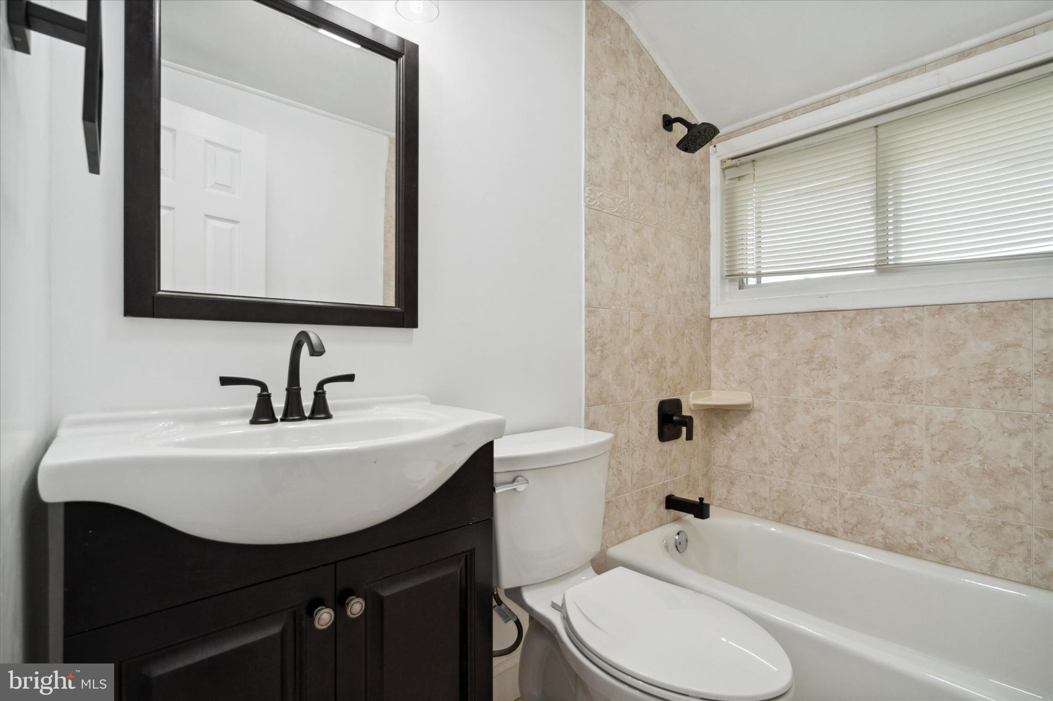 INDIAN CREEK - Residential