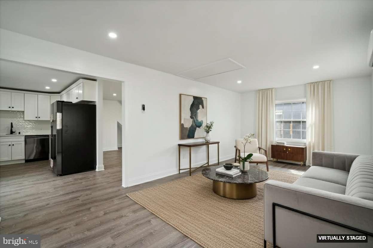 INDIAN CREEK - Residential