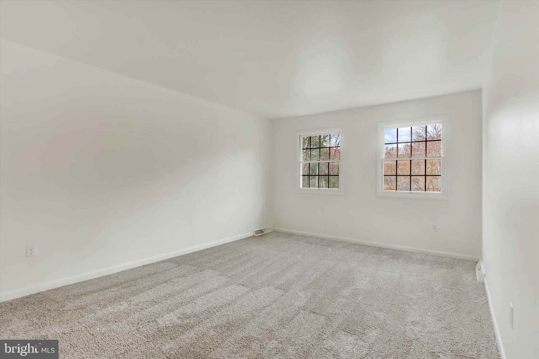 PENN NATIONAL ESTATES - Residential