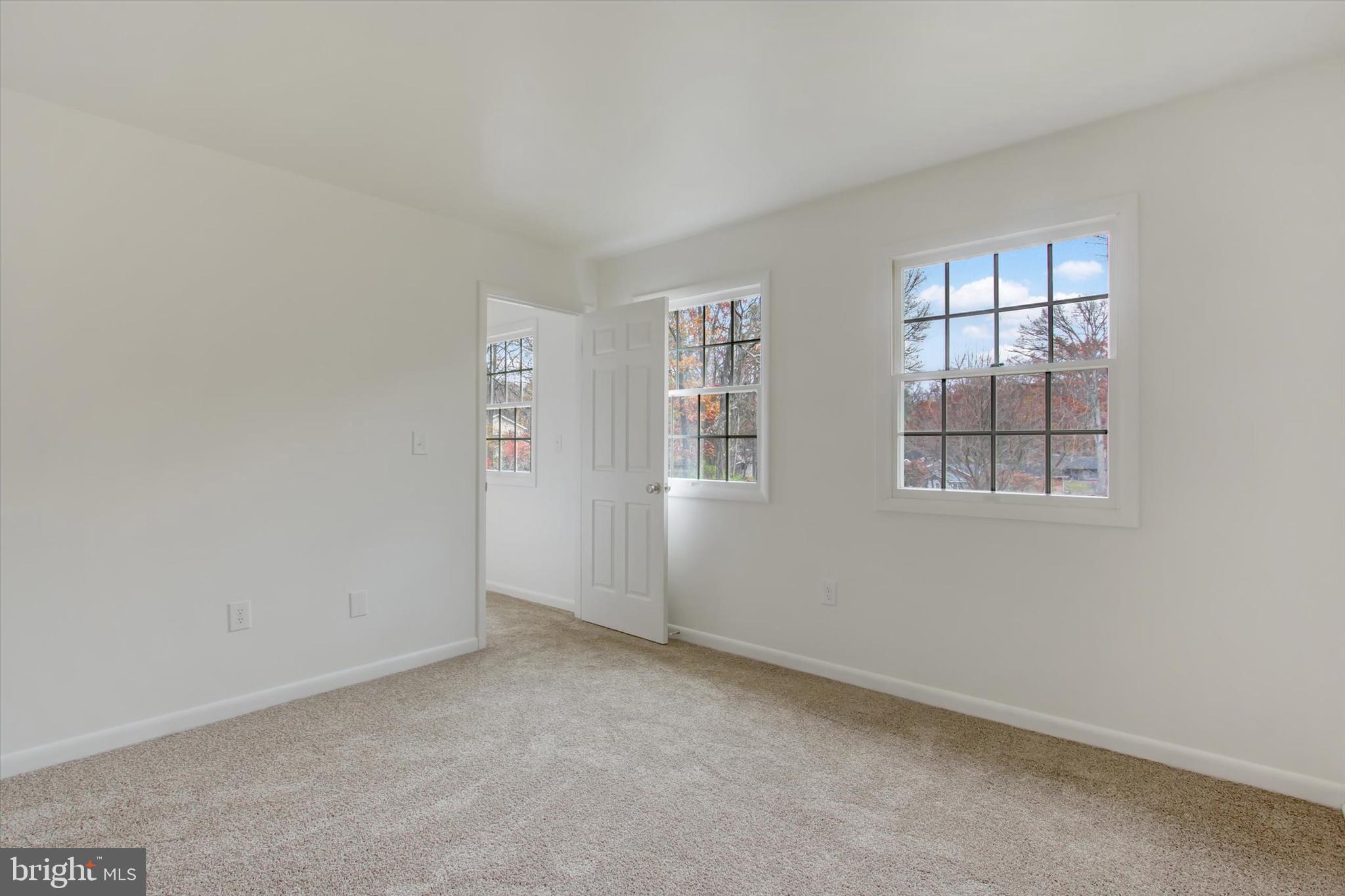 PENN NATIONAL ESTATES - Residential