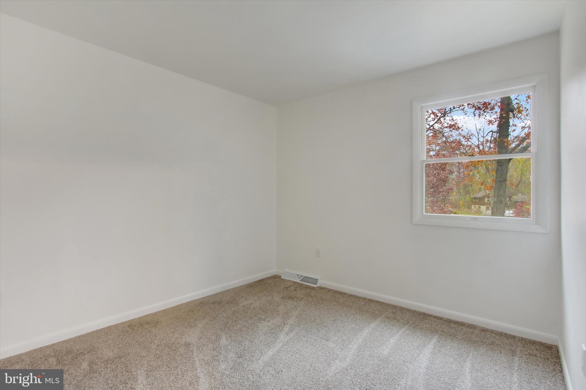 PENN NATIONAL ESTATES - Residential