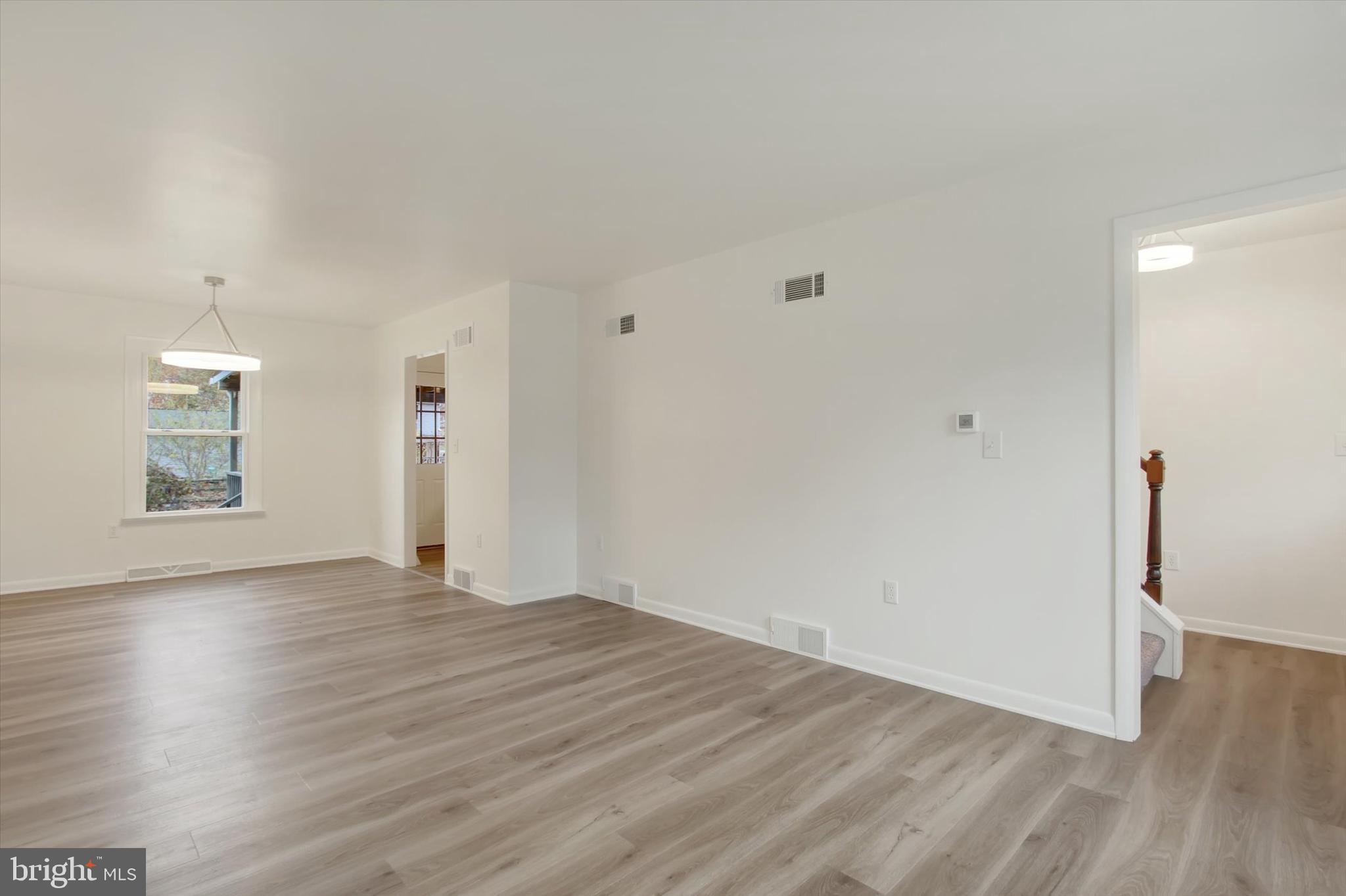 PENN NATIONAL ESTATES - Residential