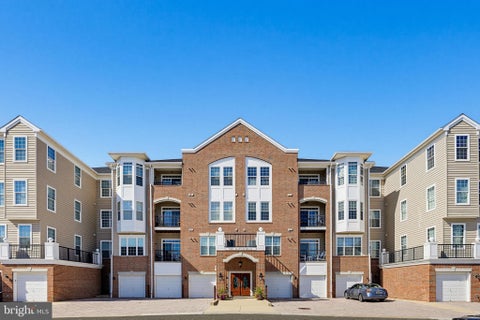 Condo For Sale - 7305 Maplecrest Road #304<br/> Howard County, ELKRIDGE, MD 21075