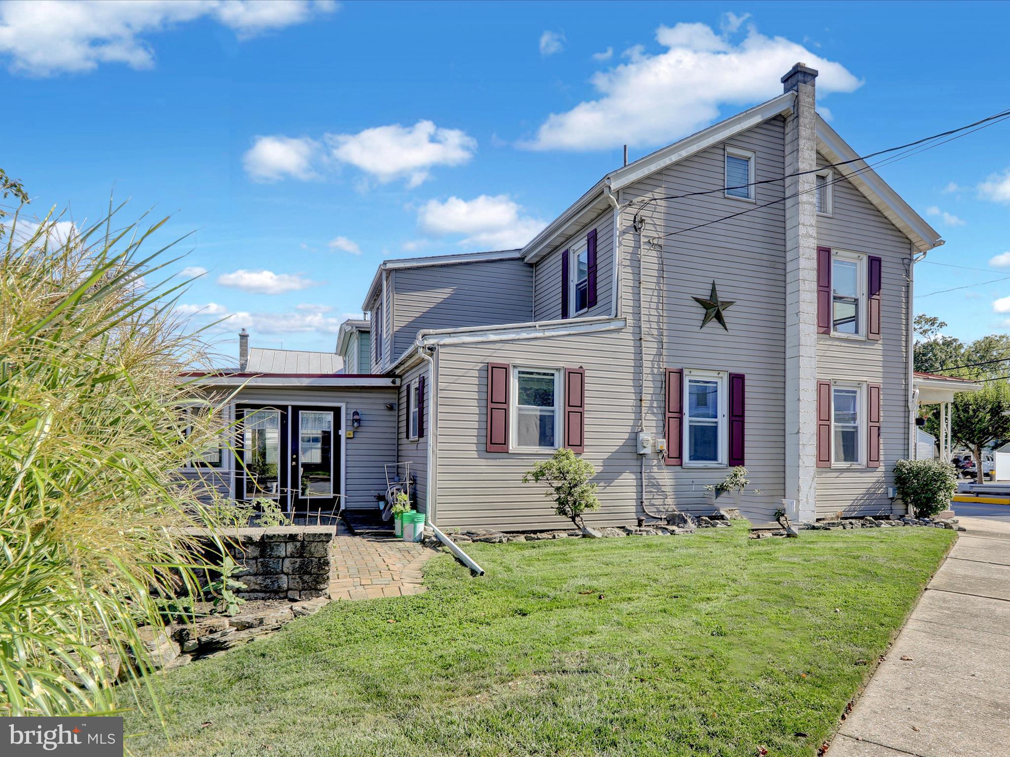 37 W MAIN STREET
