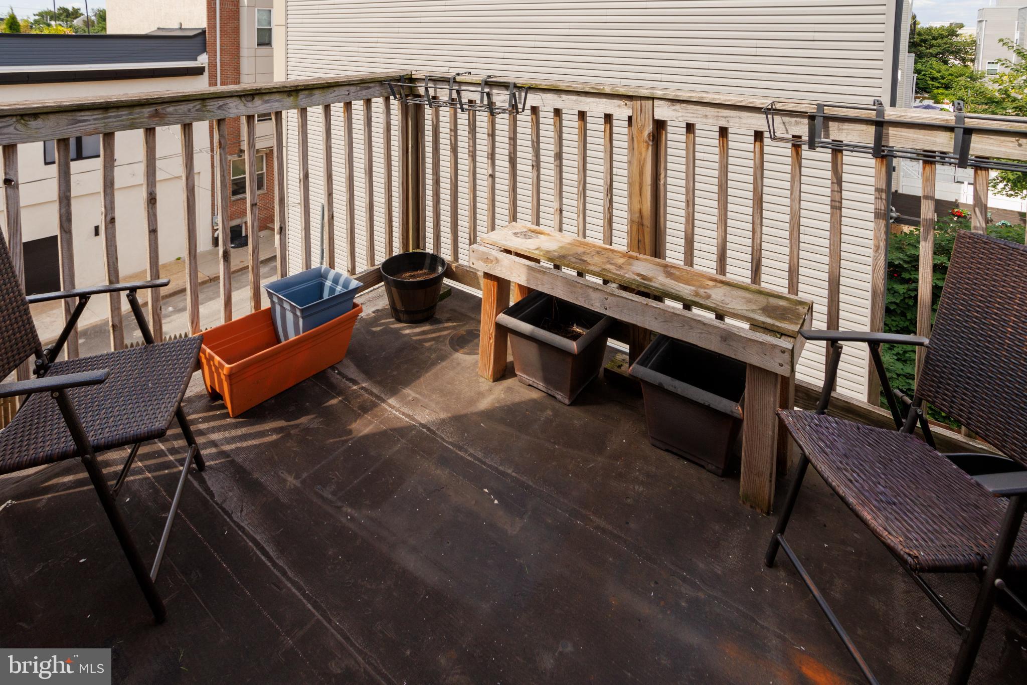 POINT BREEZE - Residential