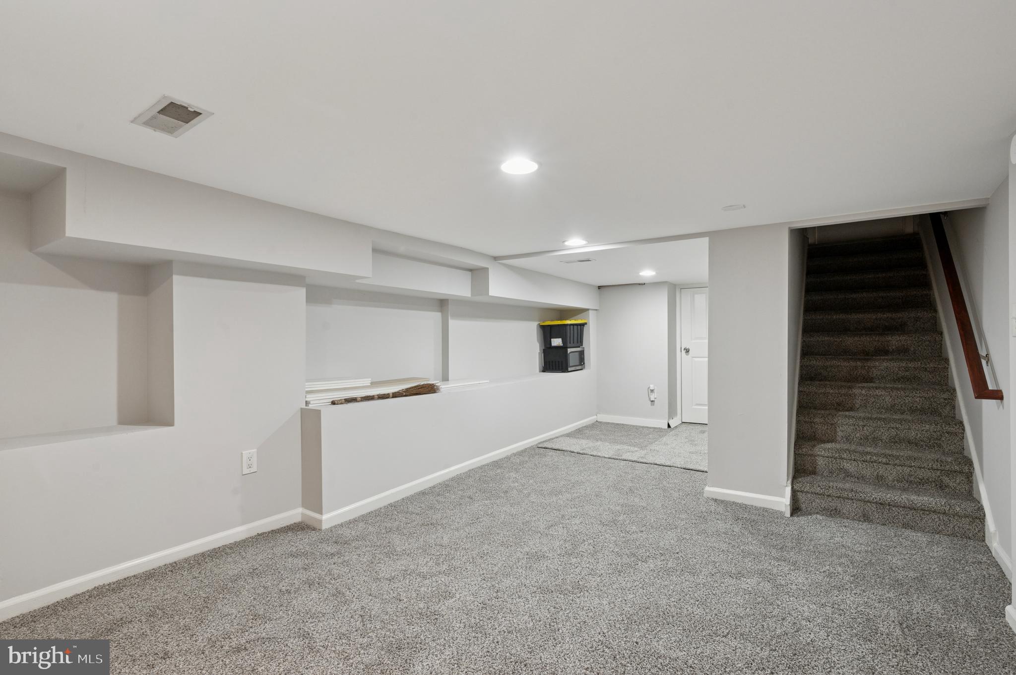 POINT BREEZE - Residential