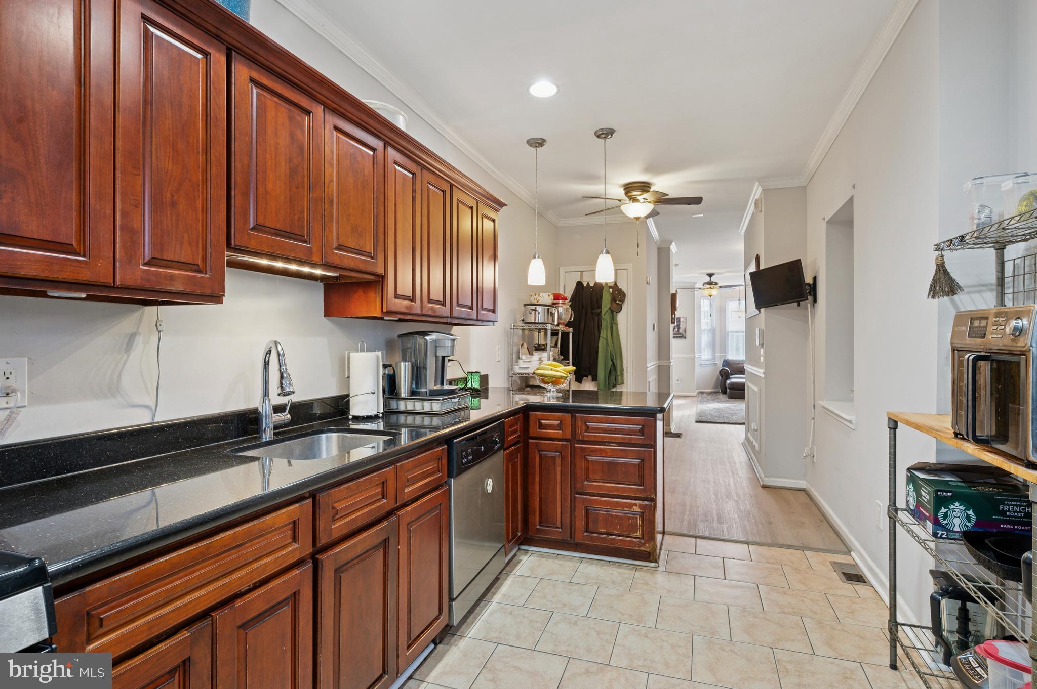 POINT BREEZE - Residential