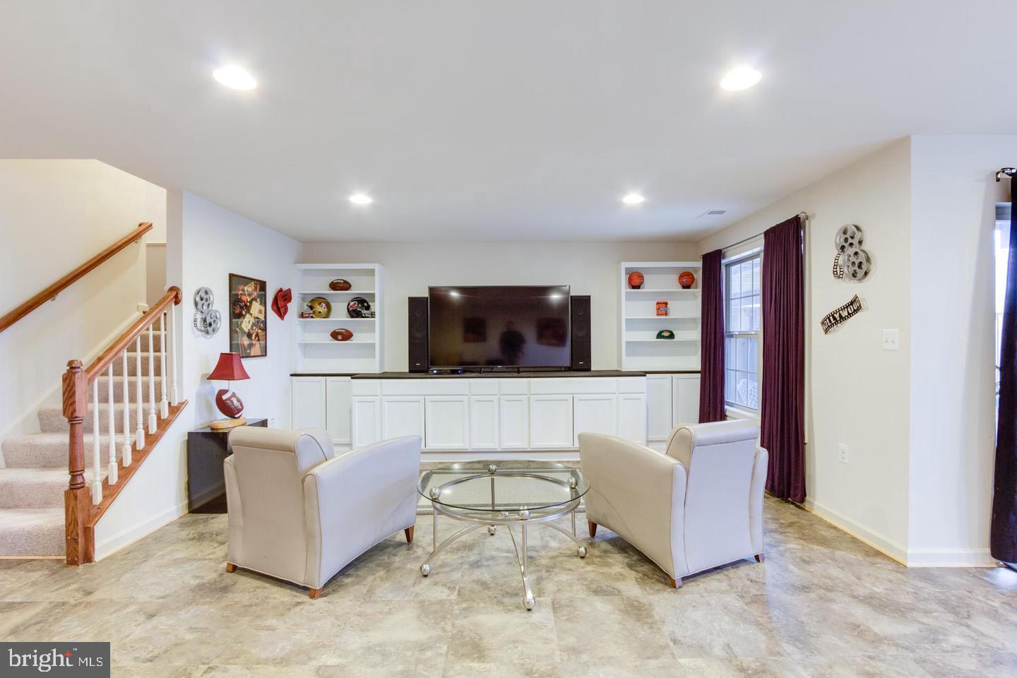 VILLAGES OF PIEDMONT II - Residential Lease