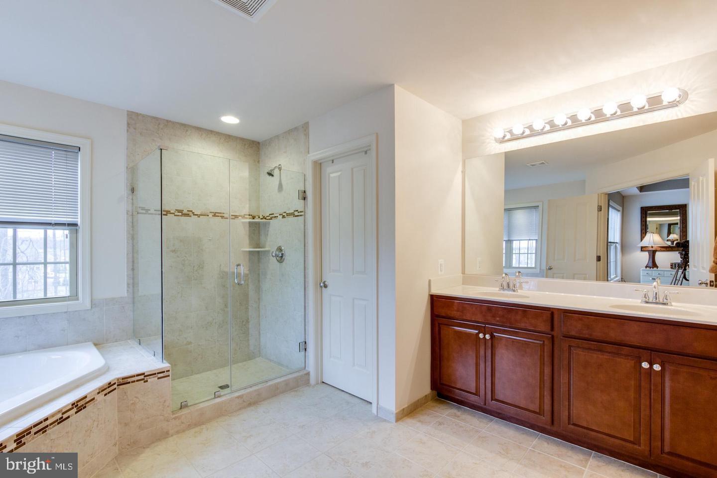 VILLAGES OF PIEDMONT II - Residential Lease