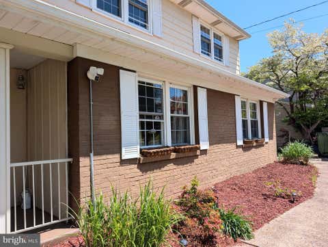 Homes For Sale - 409 Whitman Drive<br/> BLACKWOOD, NJ 08012