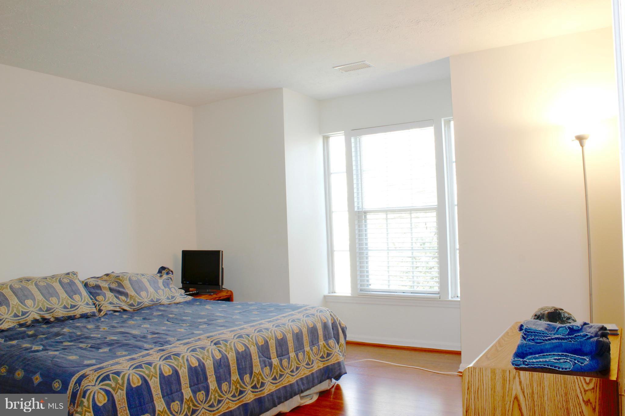 SHERBROOKE - Residential Lease