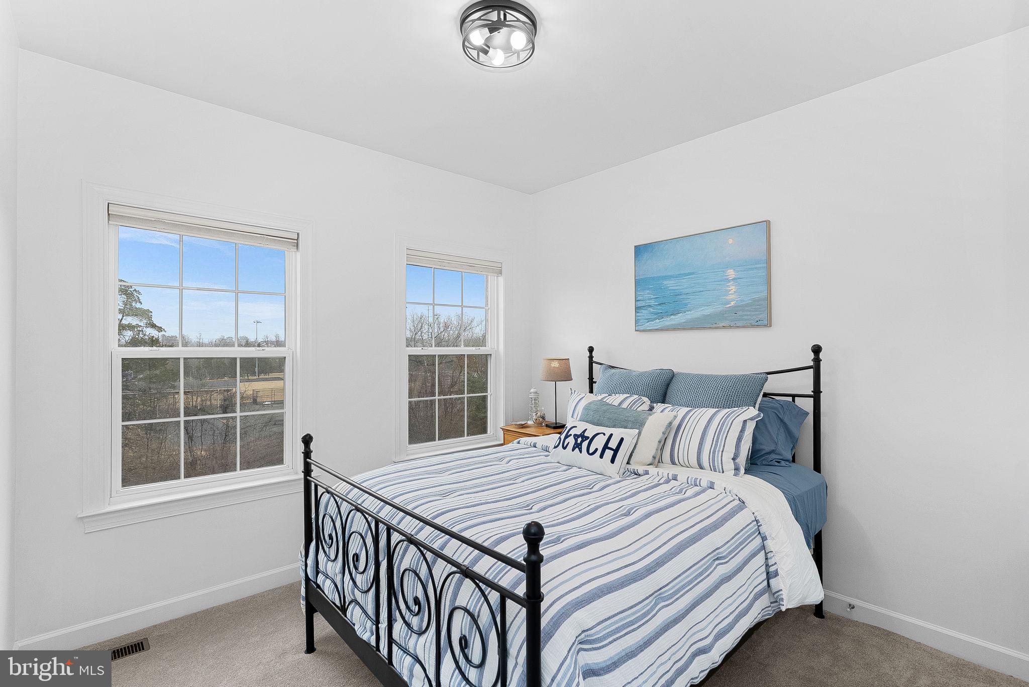 RIVER POINTE - Residential