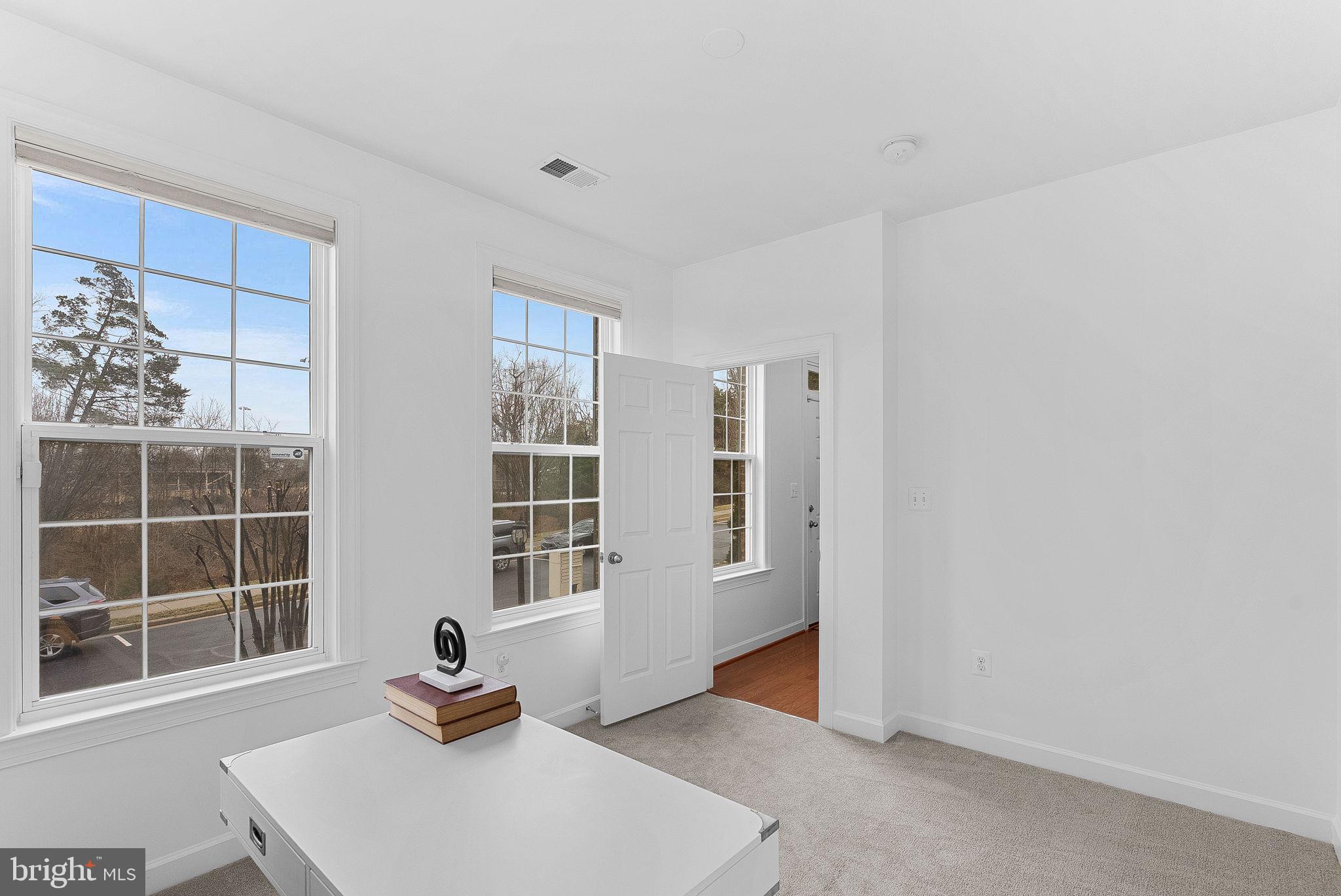 RIVER POINTE - Residential