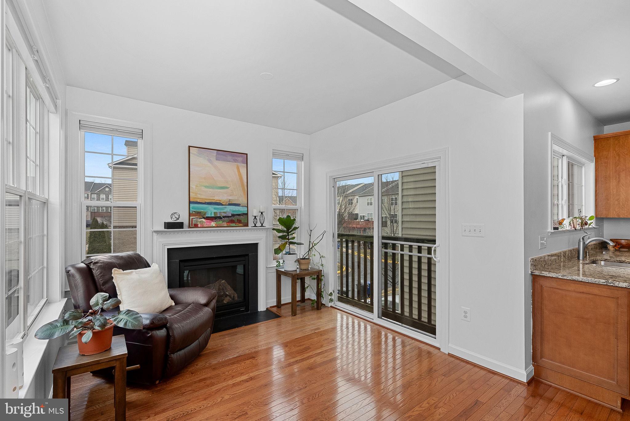 RIVER POINTE - Residential