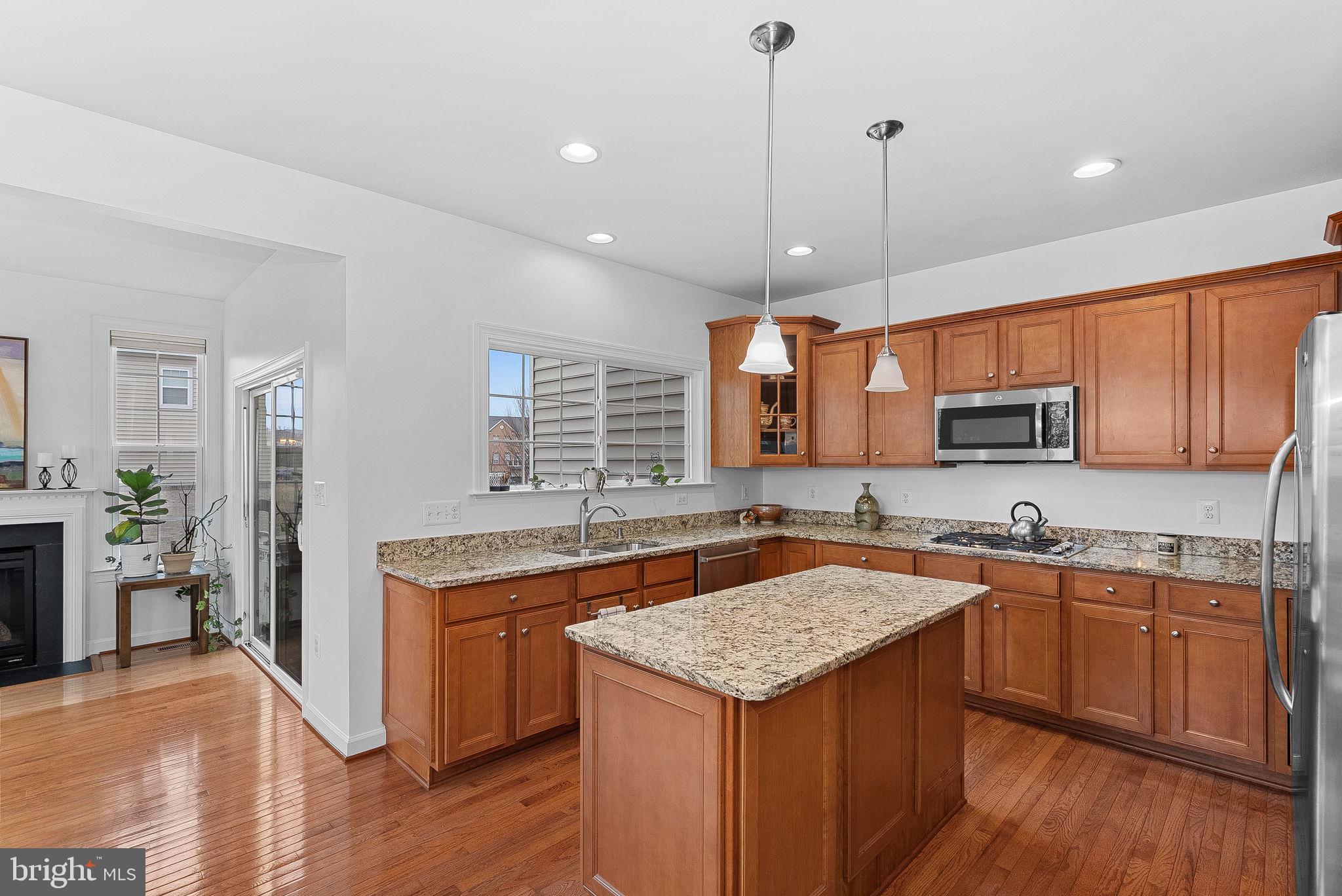 RIVER POINTE - Residential