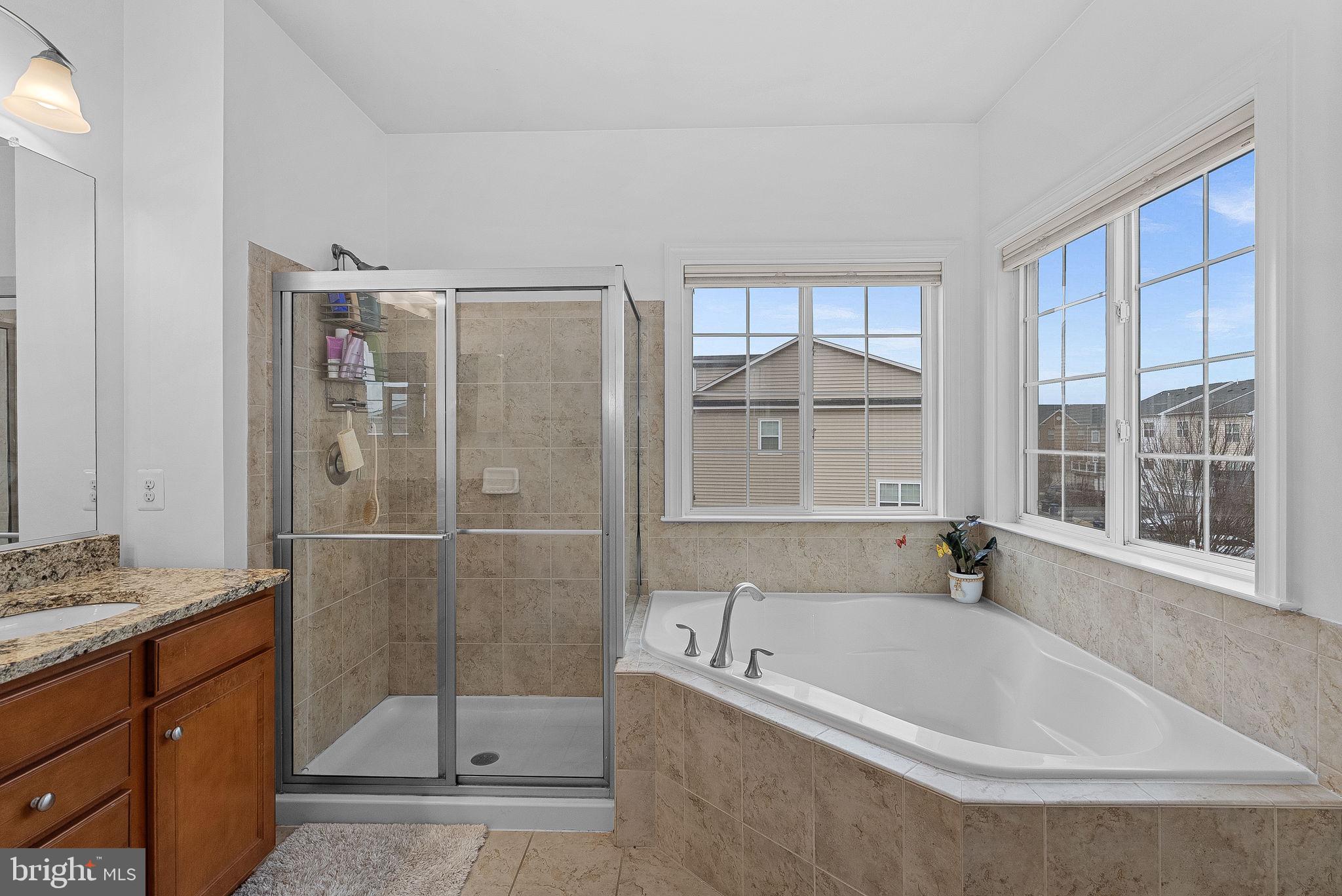 RIVER POINTE - Residential