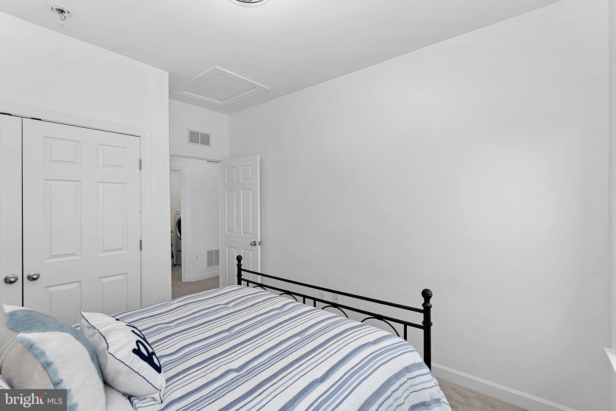 RIVER POINTE - Residential