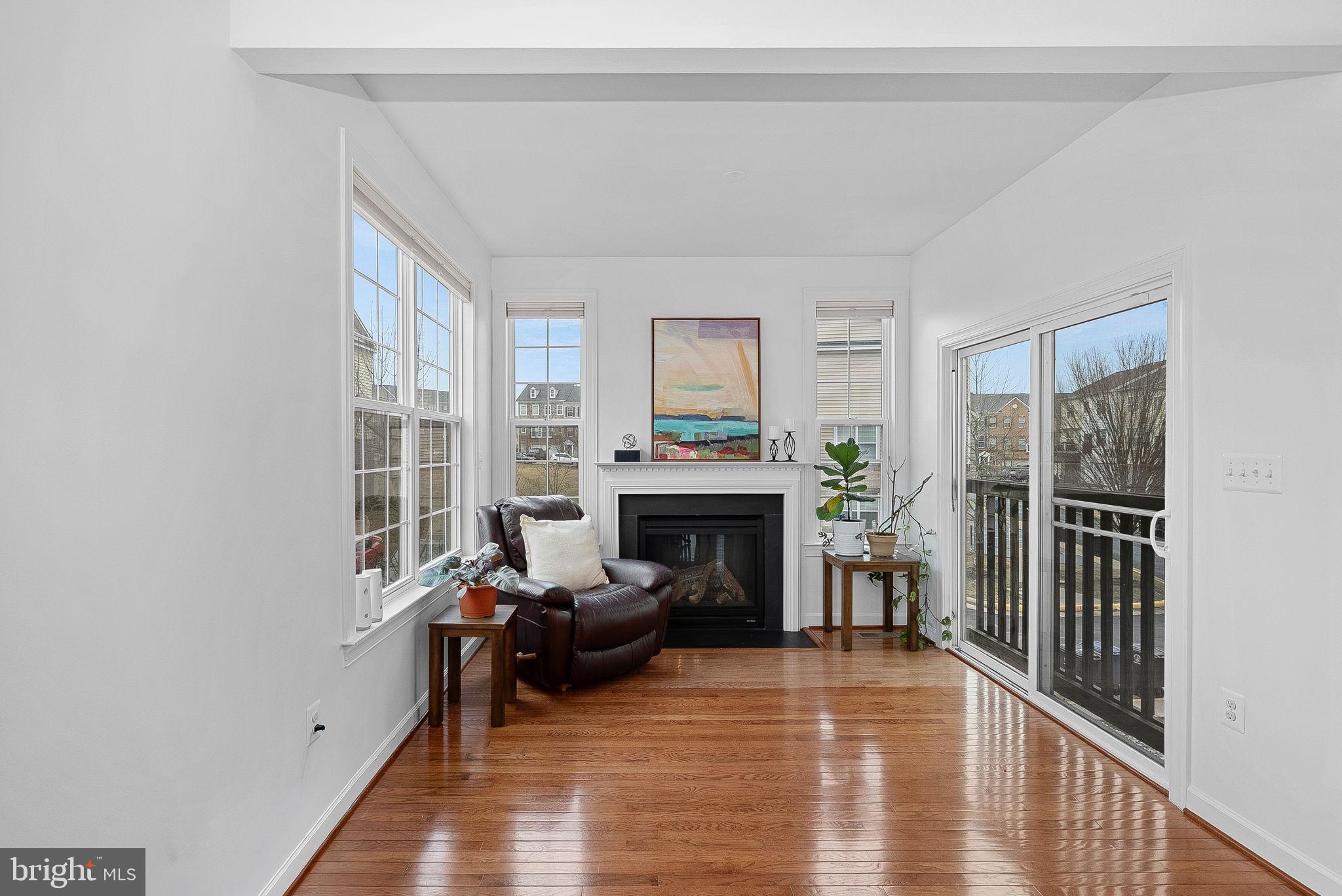 RIVER POINTE - Residential