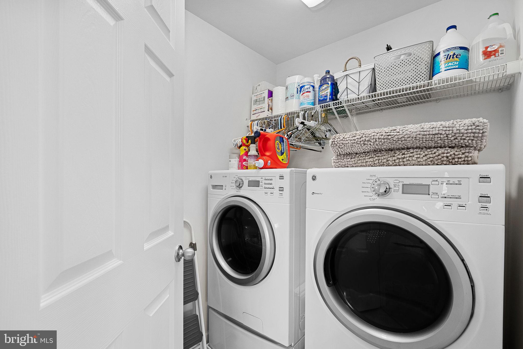 RIVER POINTE - Residential