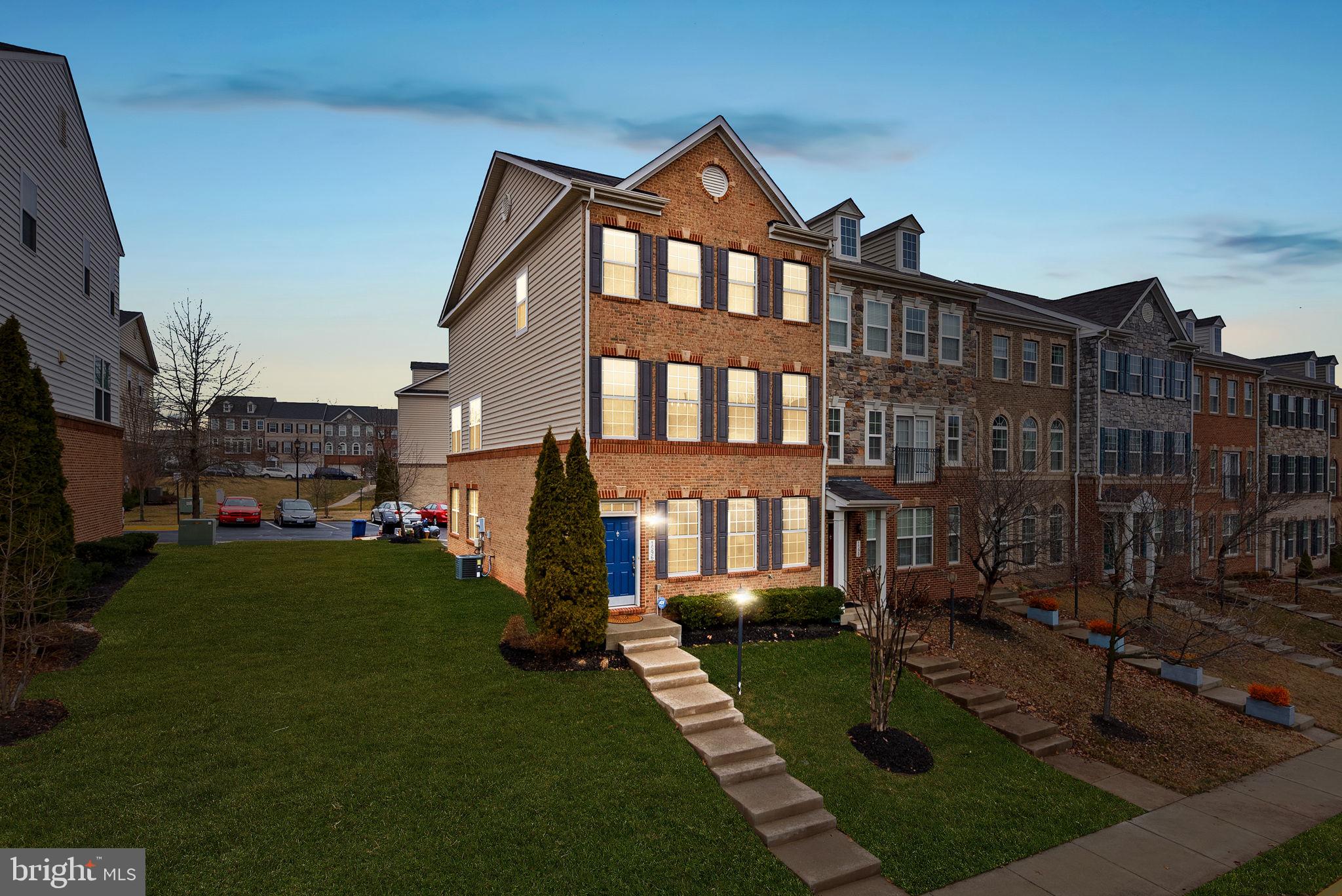 RIVER POINTE - Residential