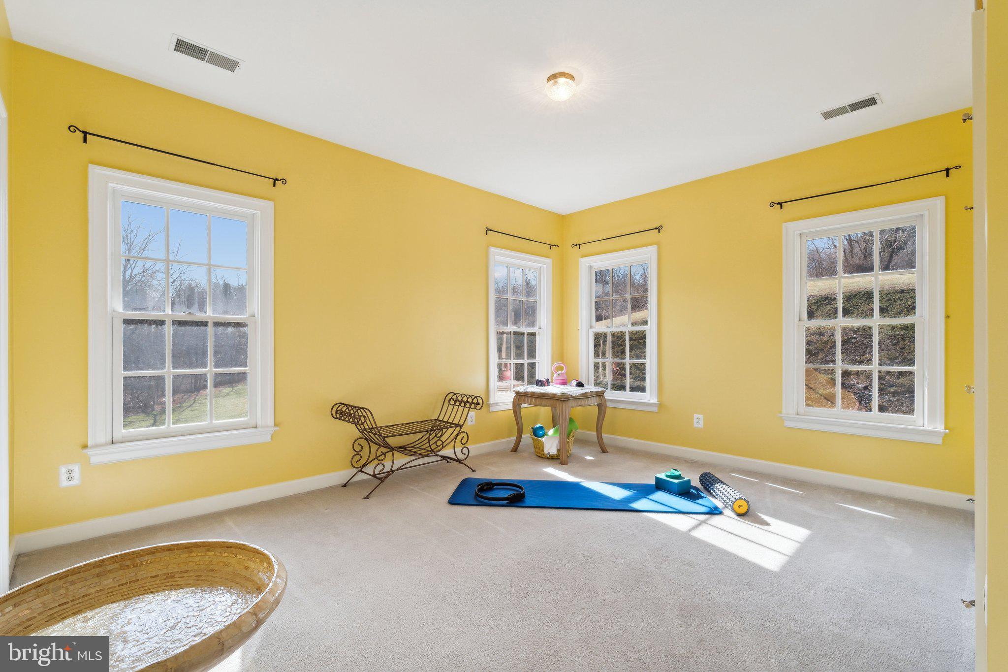 BEACON HILL - Residential