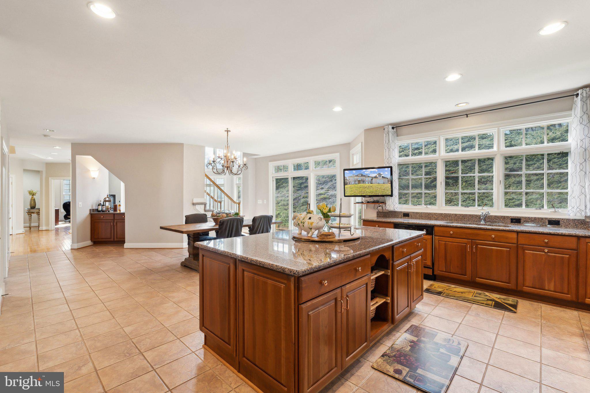 BEACON HILL - Residential