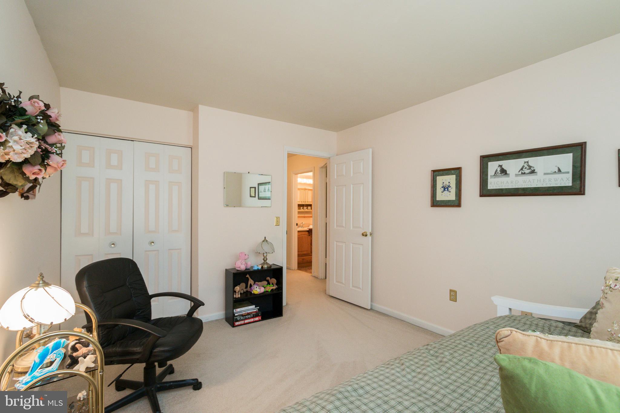 ARGYLE HILLS - Residential