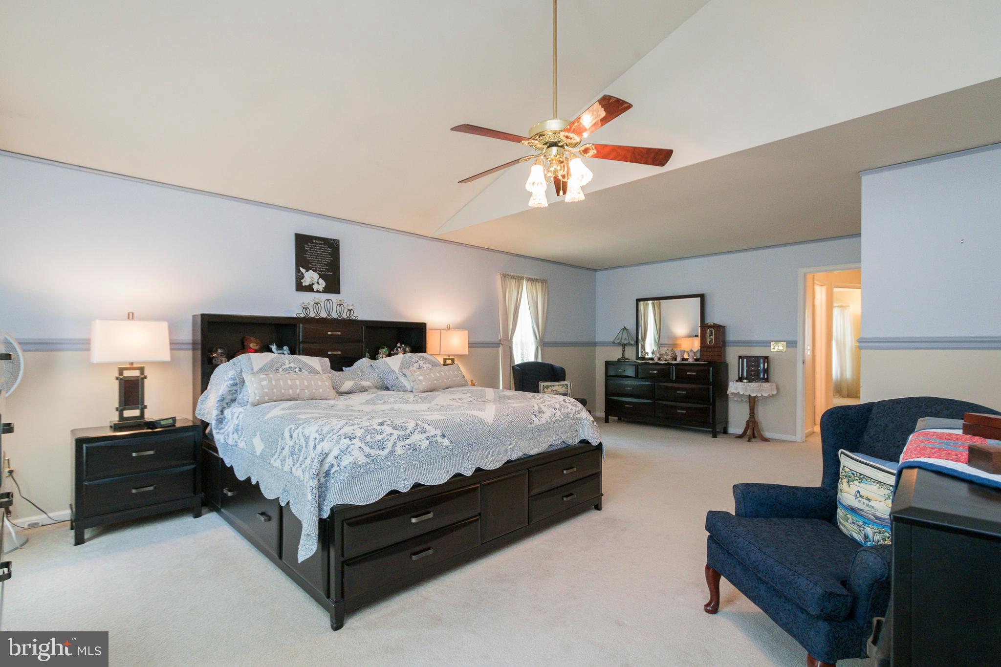 ARGYLE HILLS - Residential