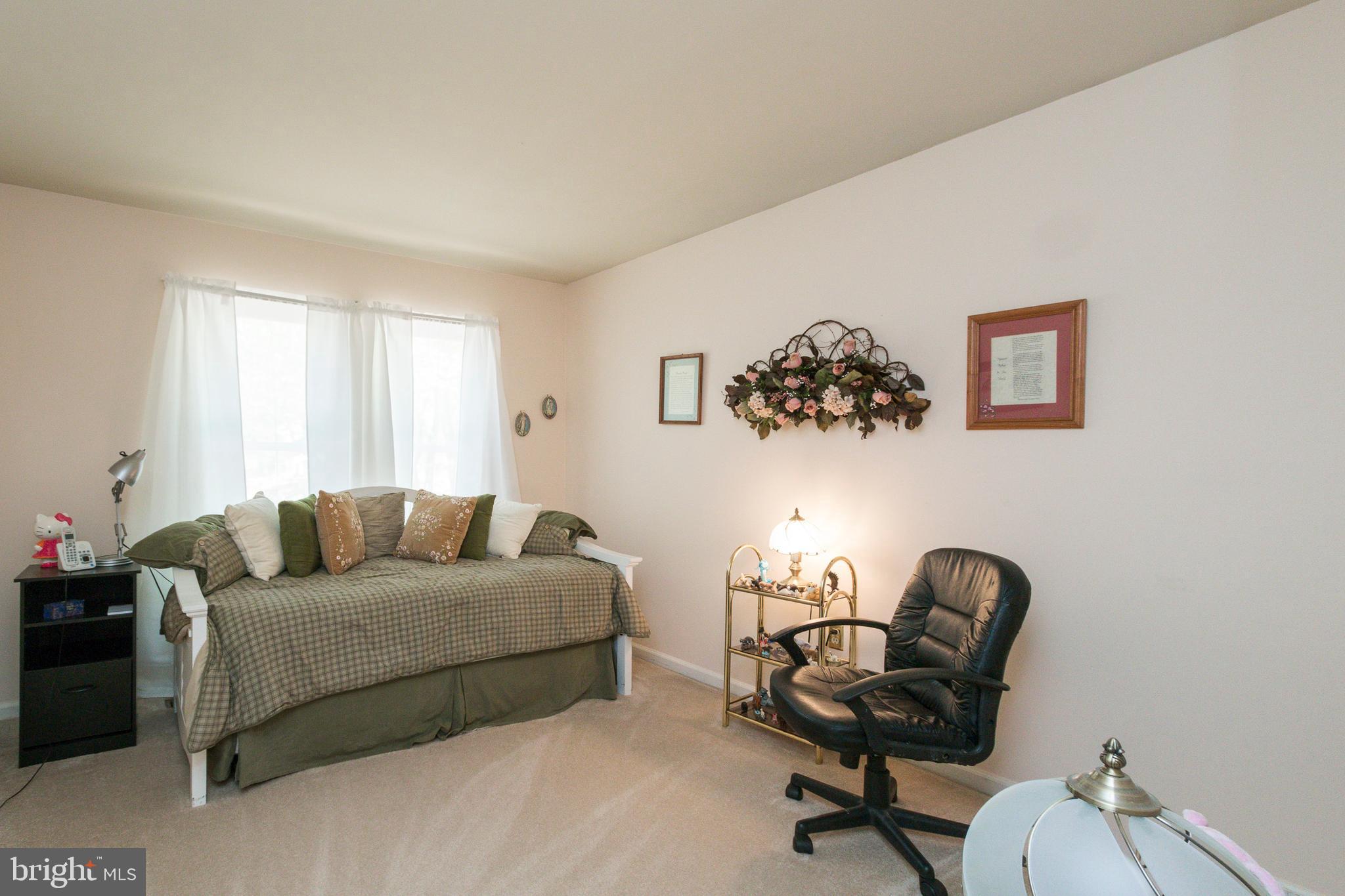 ARGYLE HILLS - Residential