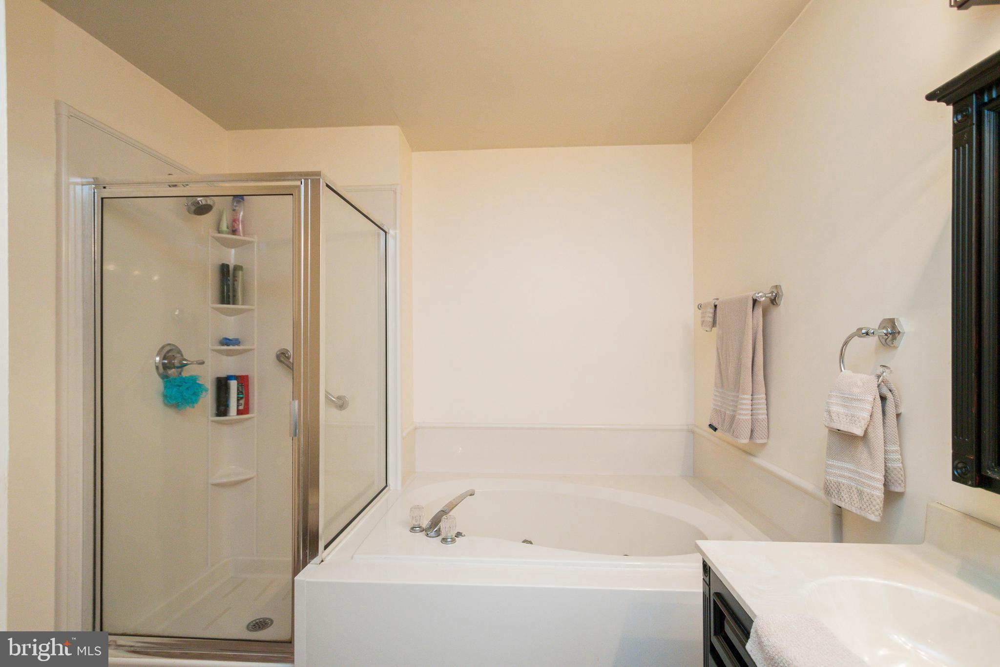 ARGYLE HILLS - Residential