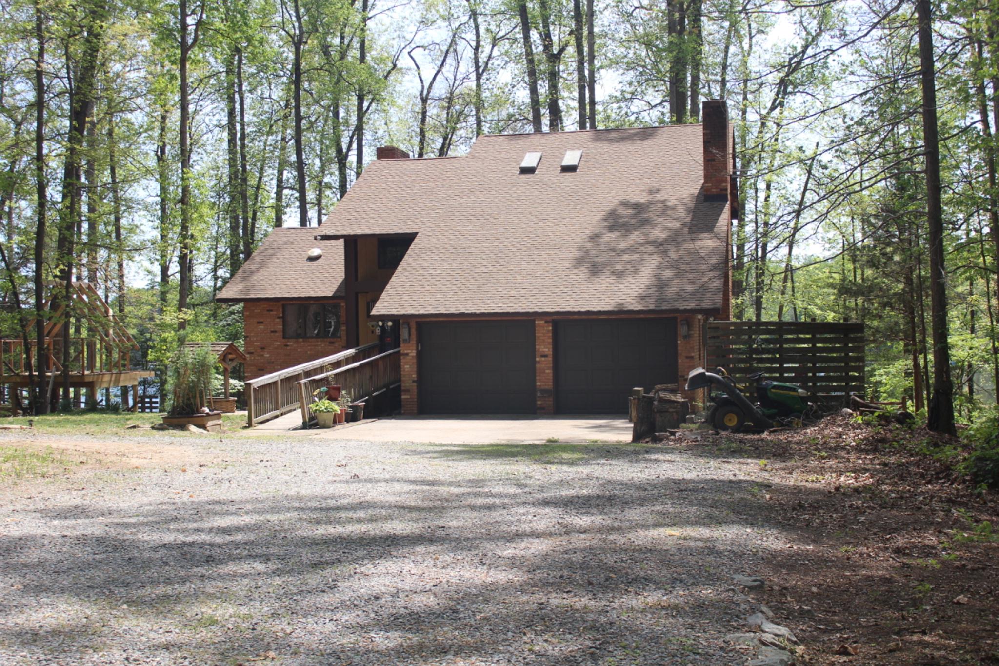 678 LAKE CAROLINE DRIVE