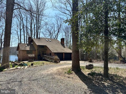 Photo of 678 Lake Caroline Drive, RUTHER GLEN, VA 22546 (MLS # VACV2009938)