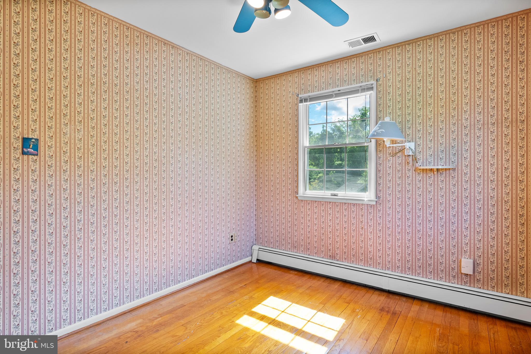 COLUMBIA HILLS - Residential