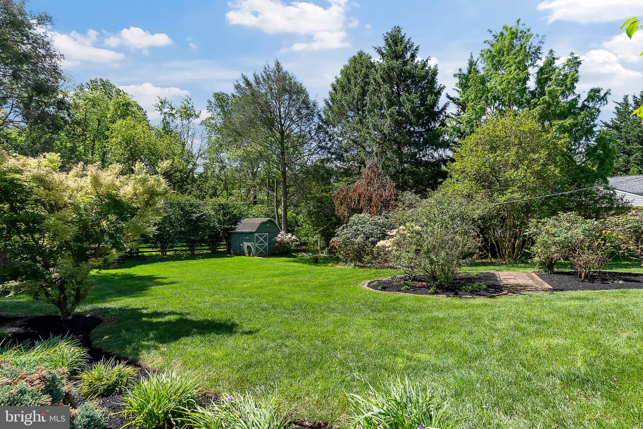 COLUMBIA HILLS - Residential