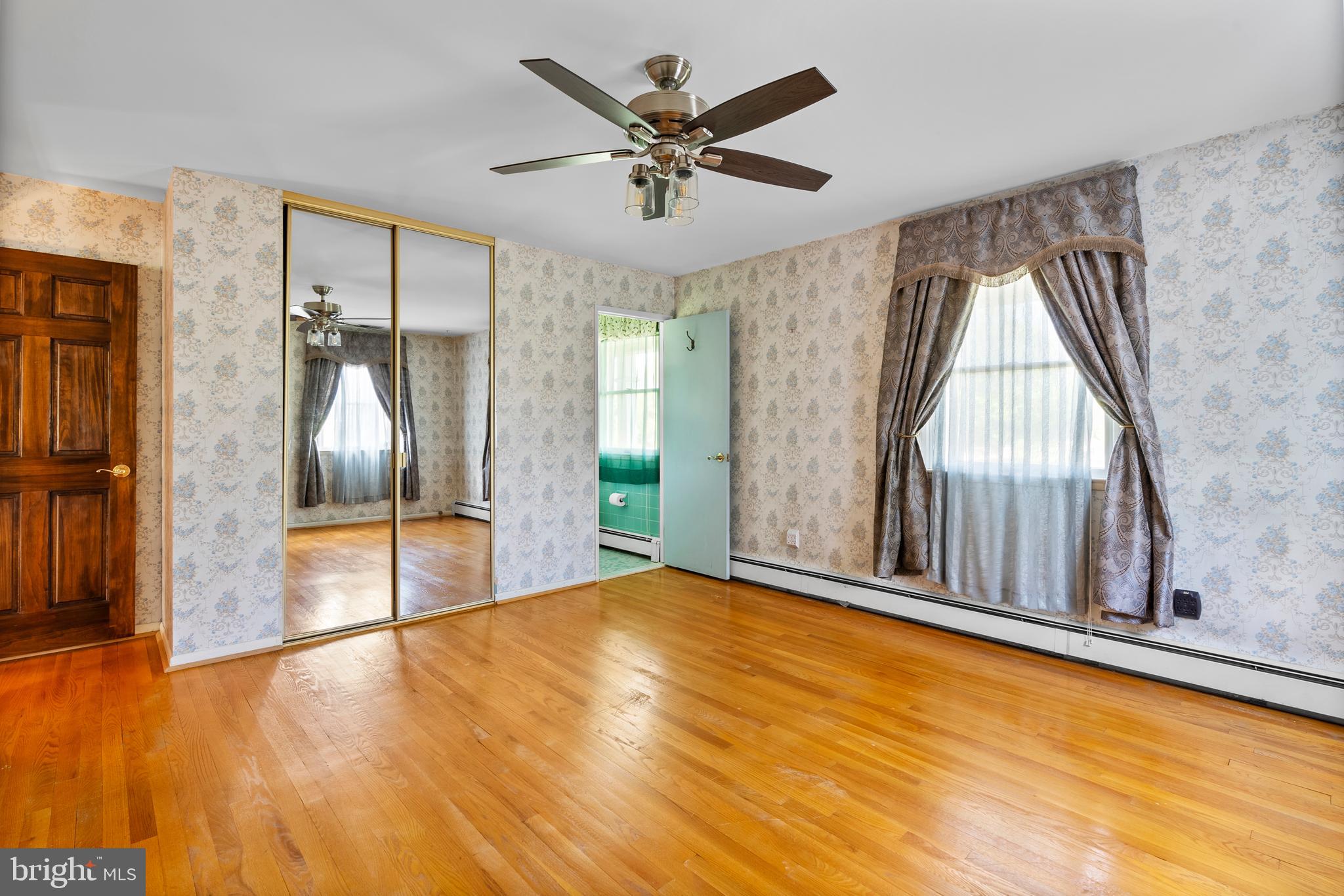 COLUMBIA HILLS - Residential