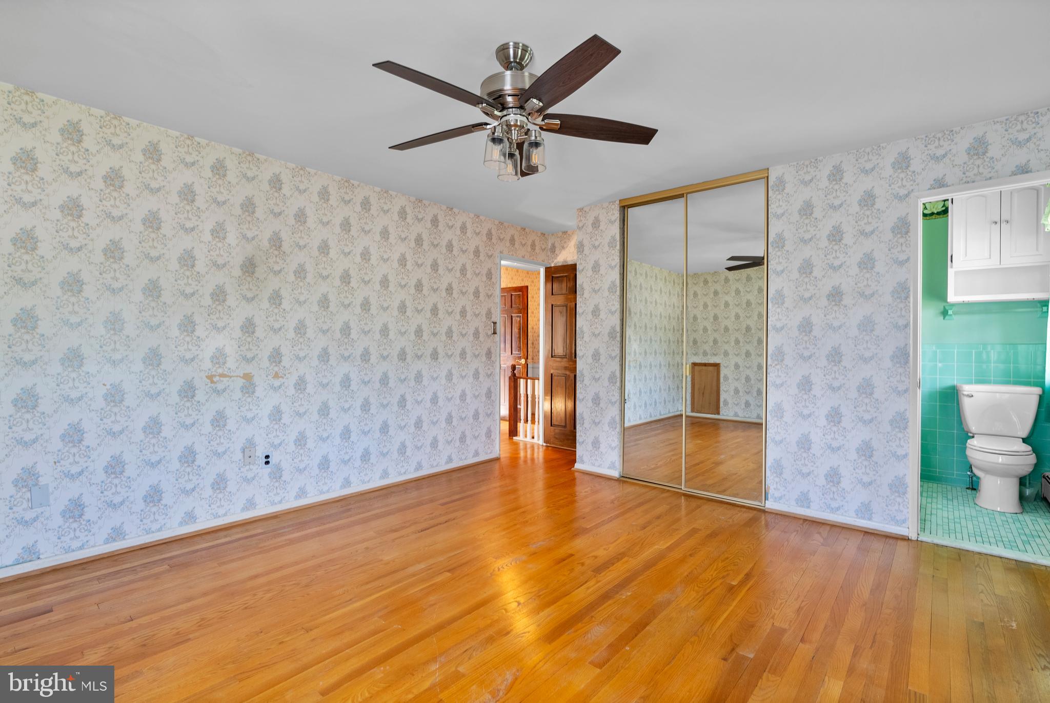 COLUMBIA HILLS - Residential