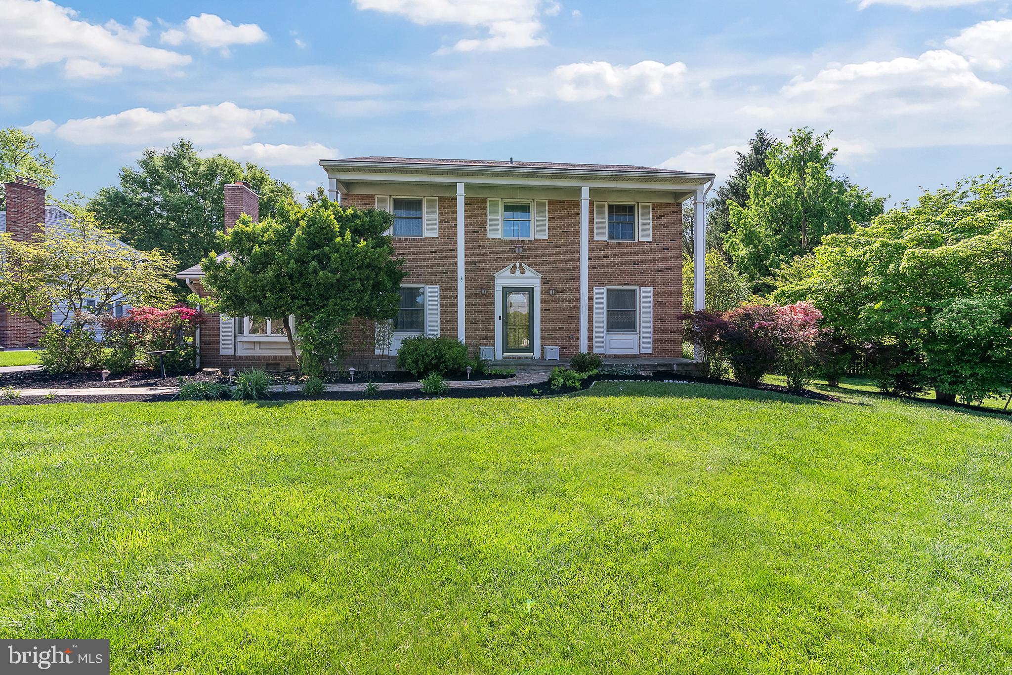 COLUMBIA HILLS - Residential