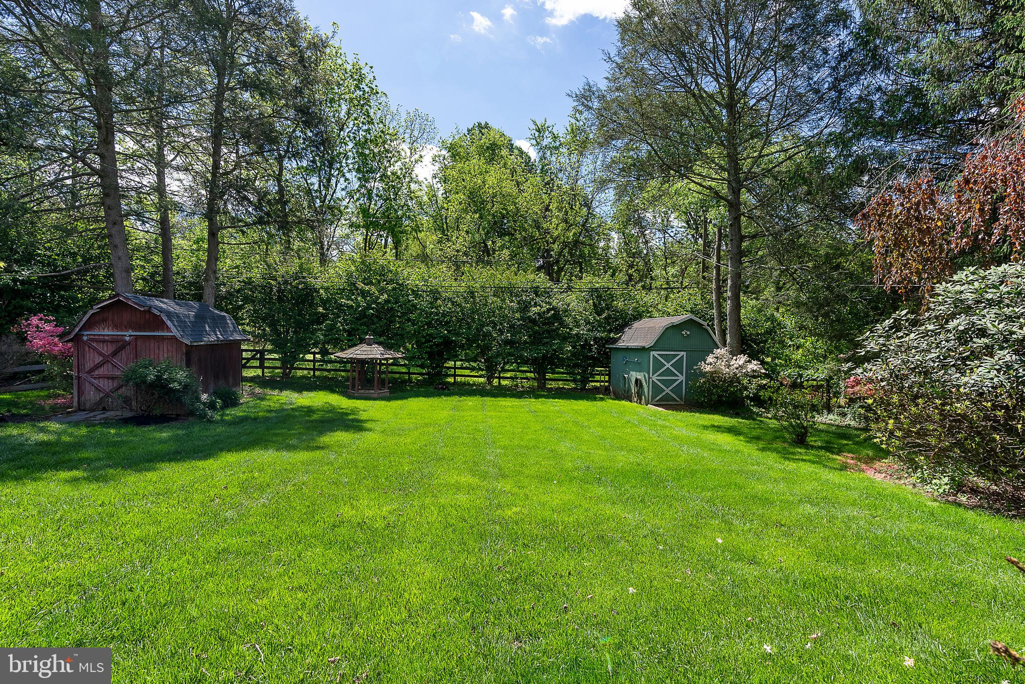 COLUMBIA HILLS - Residential