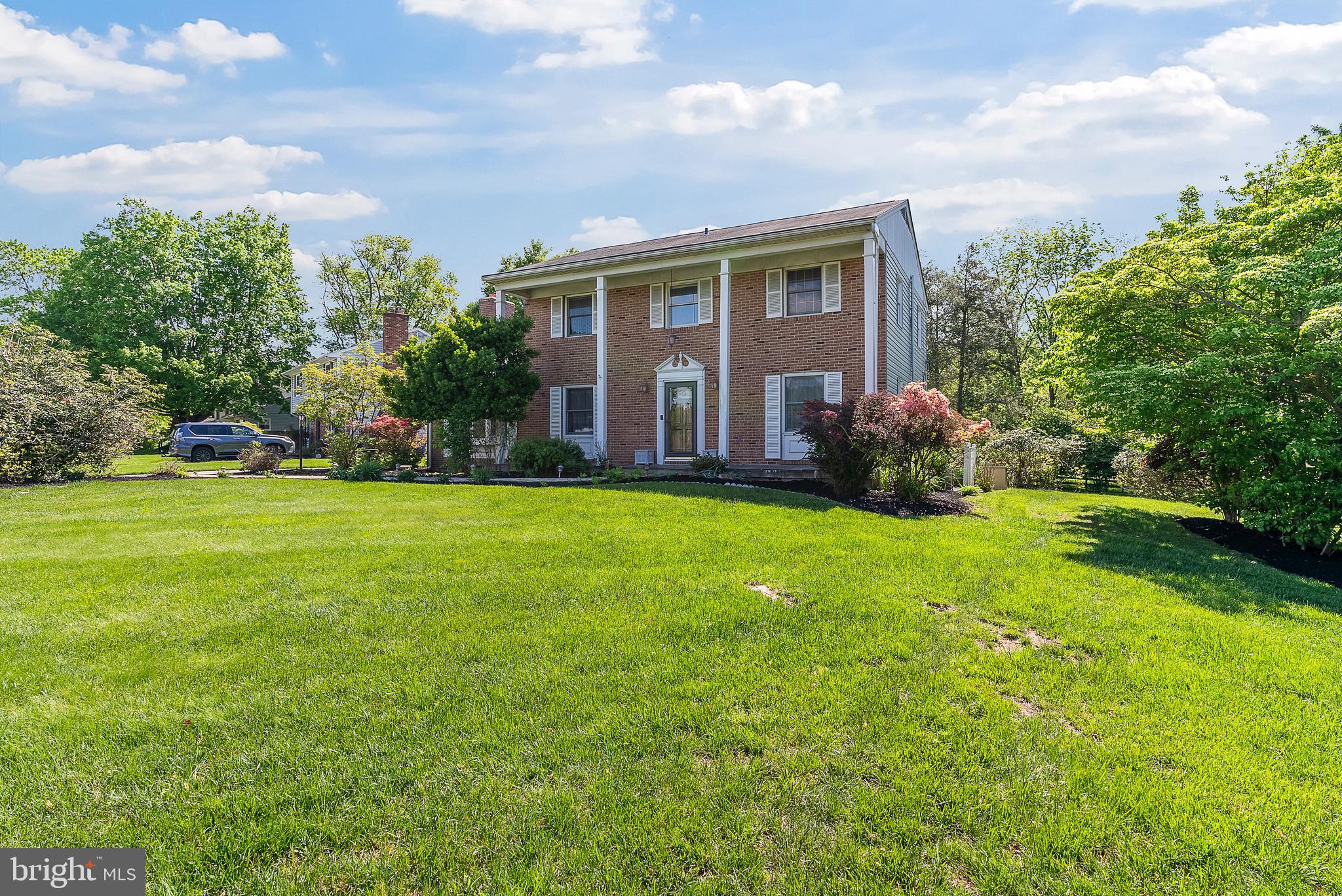 COLUMBIA HILLS - Residential