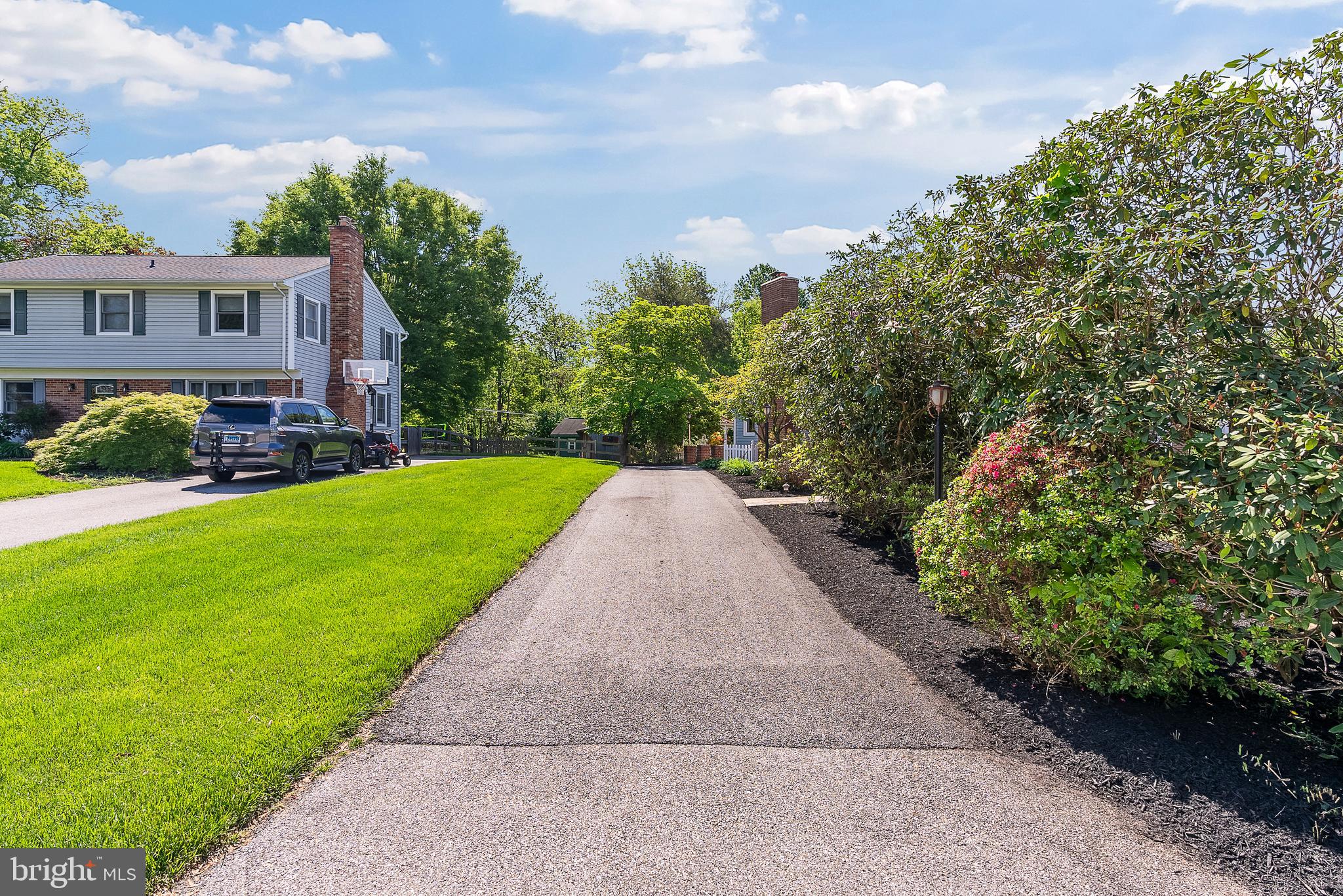 COLUMBIA HILLS - Residential