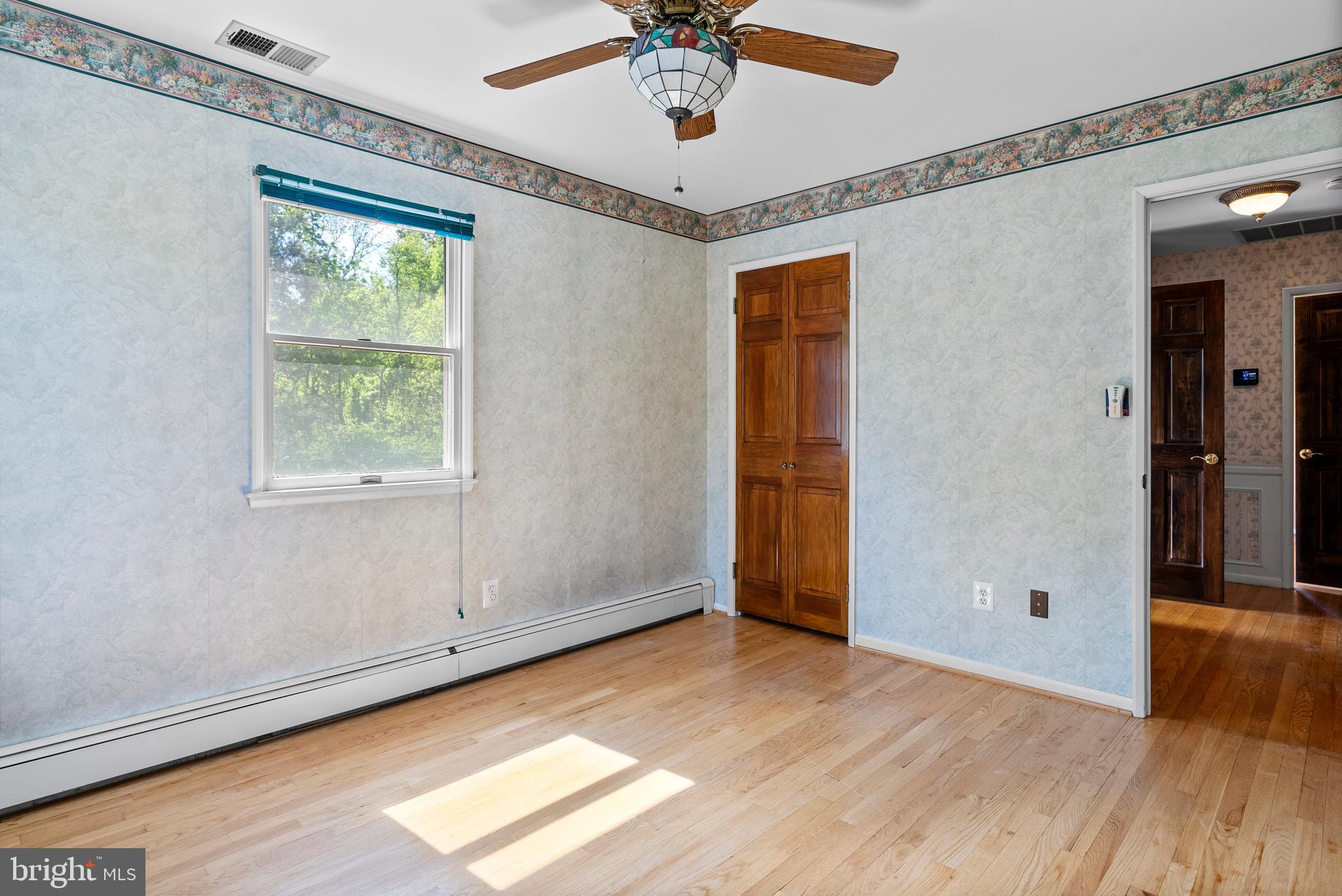 COLUMBIA HILLS - Residential