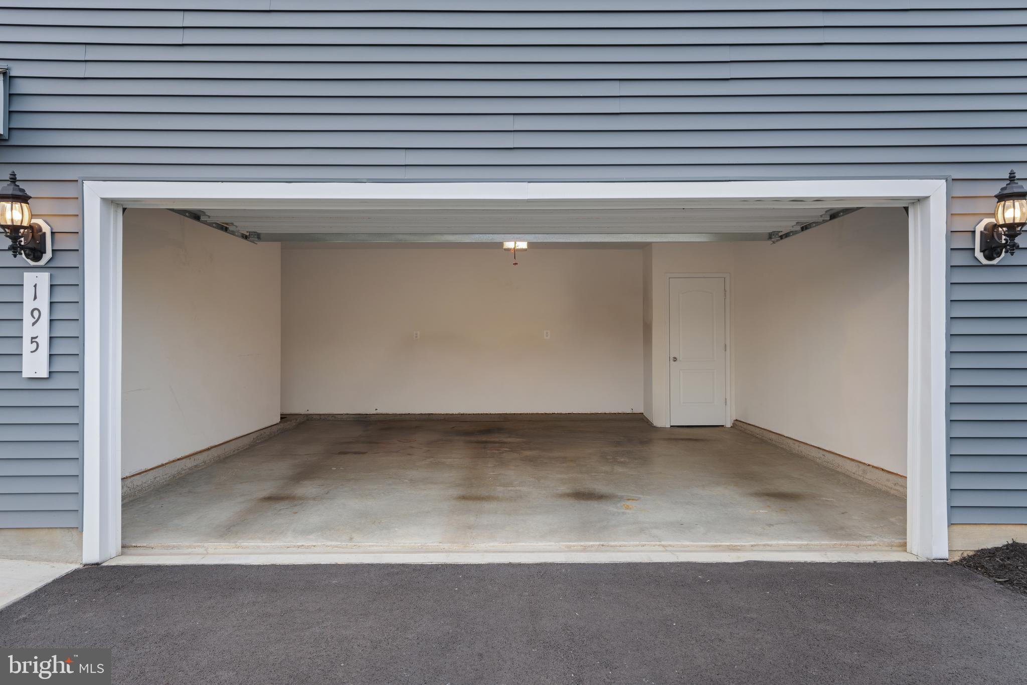 BROOKFIELD ON THE POTOMAC - Residential