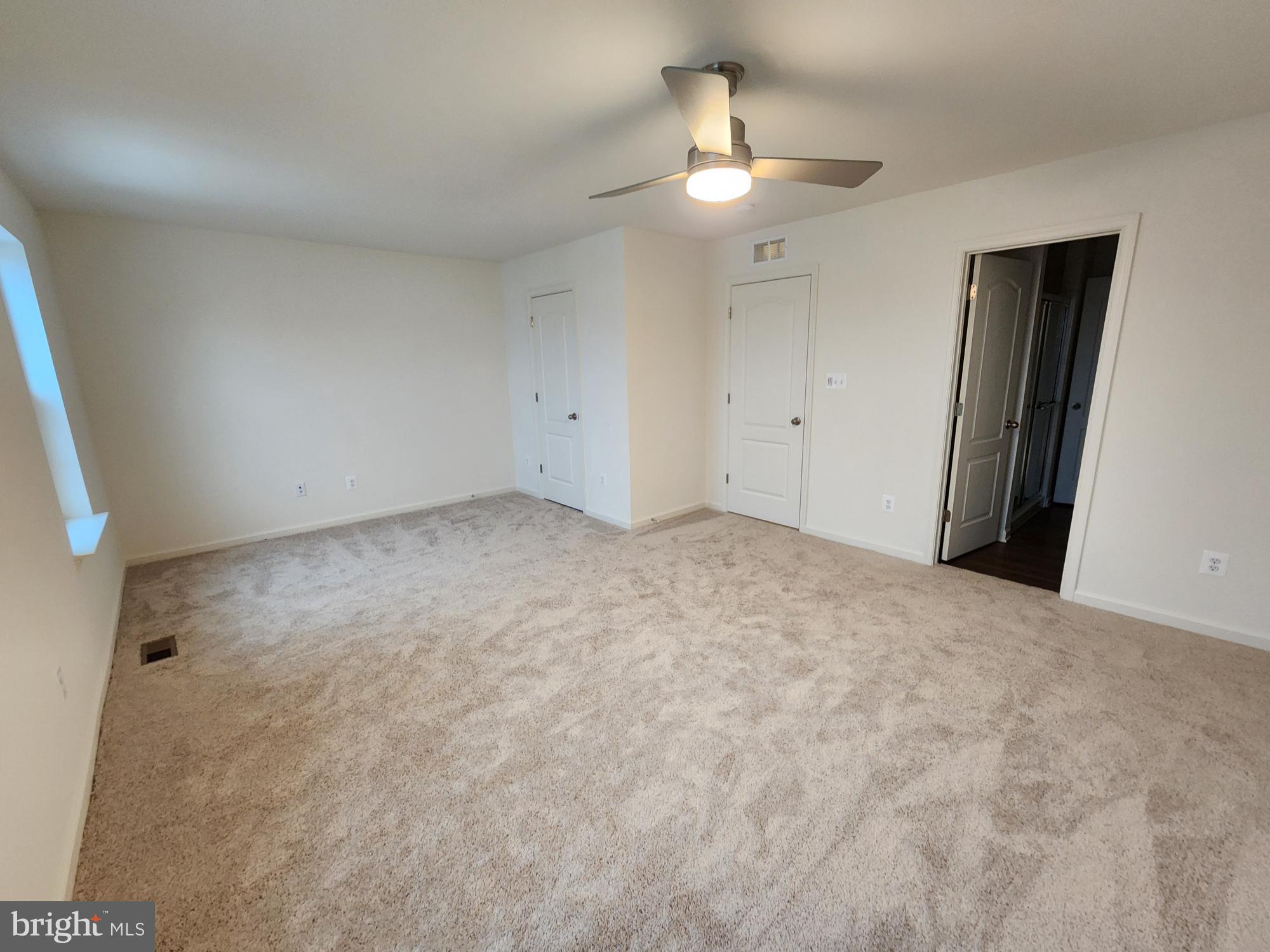 OVERLOOK AT RIVERSIDE TOWNHOMES - Residential Lease