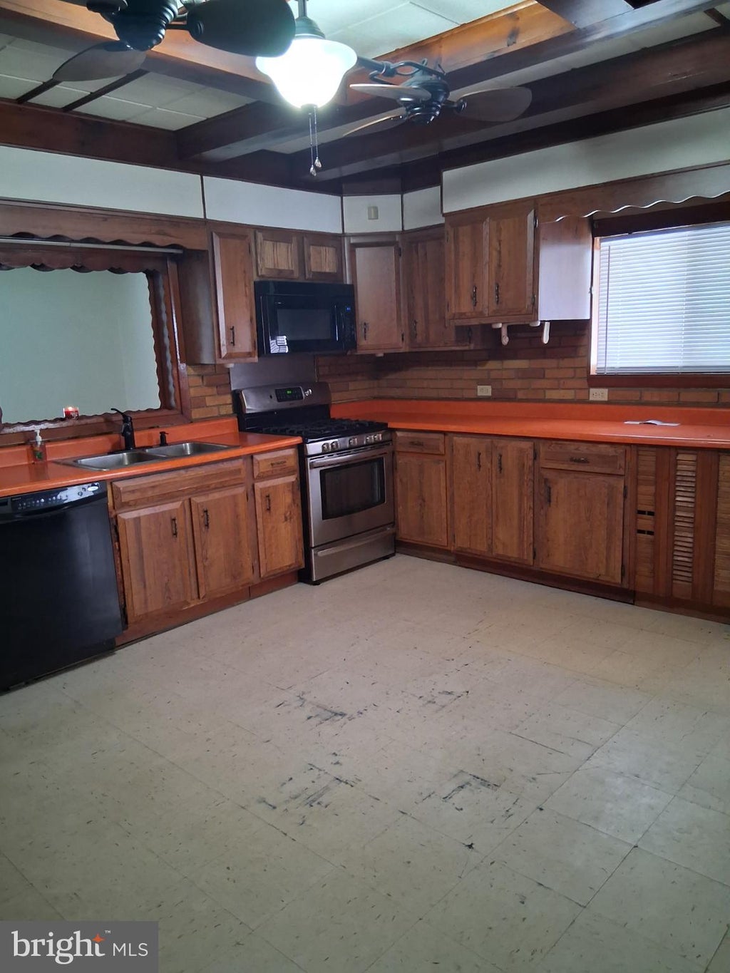 Photo of 265 View Street, JOHNSTOWN, PA 15902 (MLS # PACA2000764)